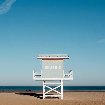 Hyper Centre - 4 Pers - 1 Min Place Morny *