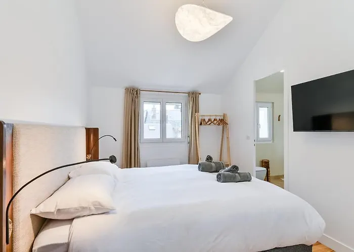 Hyper Centre - 4 Pers - 1 Min Place Morny *